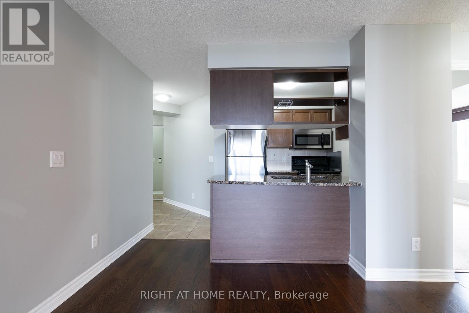 505 - 2379 Central Park Drive, Oakville, Ontario  L6H 0E3 - Photo 15 - W12658558