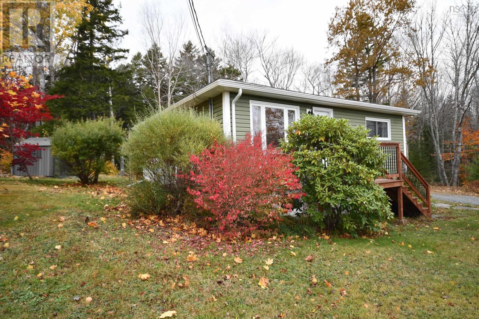 180 Lakeview Avenue, Middle Sackville, Nova Scotia  B4E 3B5 - Photo 1 - 202526877