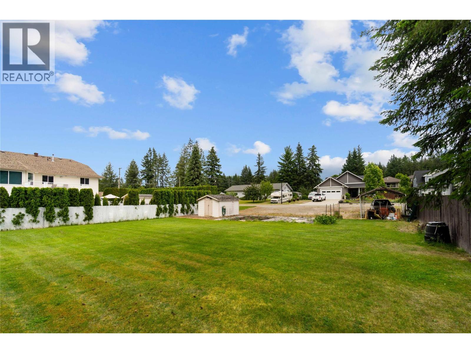 1081 23 Street SE Salmon Arm, BC V1E2J4_6