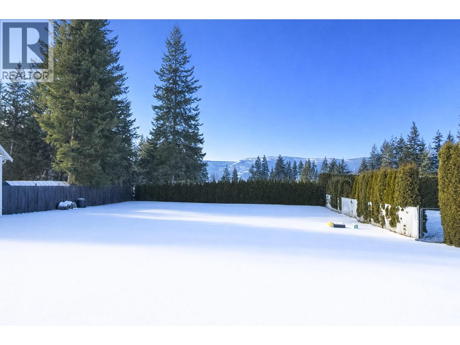 1081 23 Street SE Salmon Arm, BC V1E2J4_1