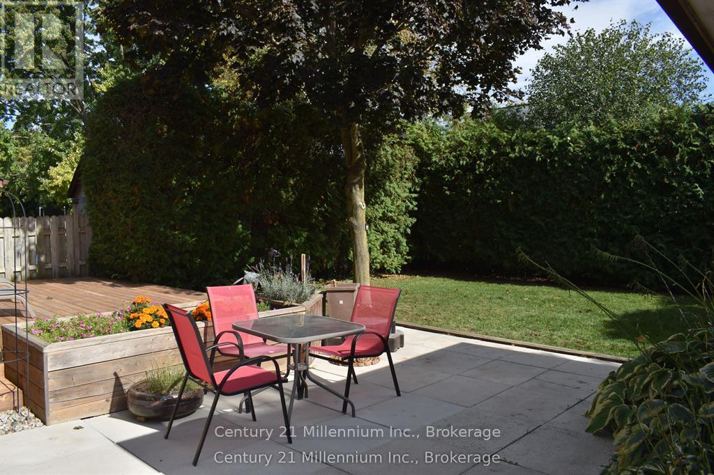 43 Stoddart Drive, Aurora, Ontario  L4G 2G2 - Photo 32 - N12658268