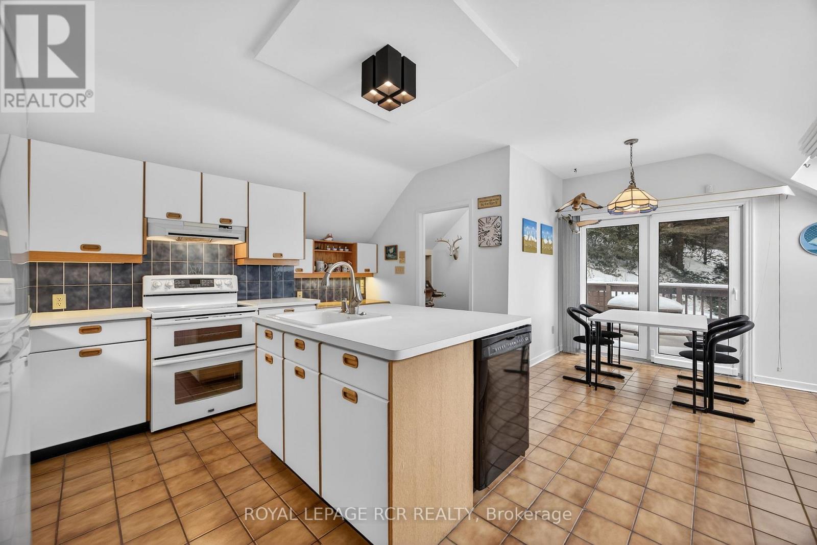 5671 Highway 9, Caledon, Ontario  L7K 0H2 - Photo 15 - W12657364