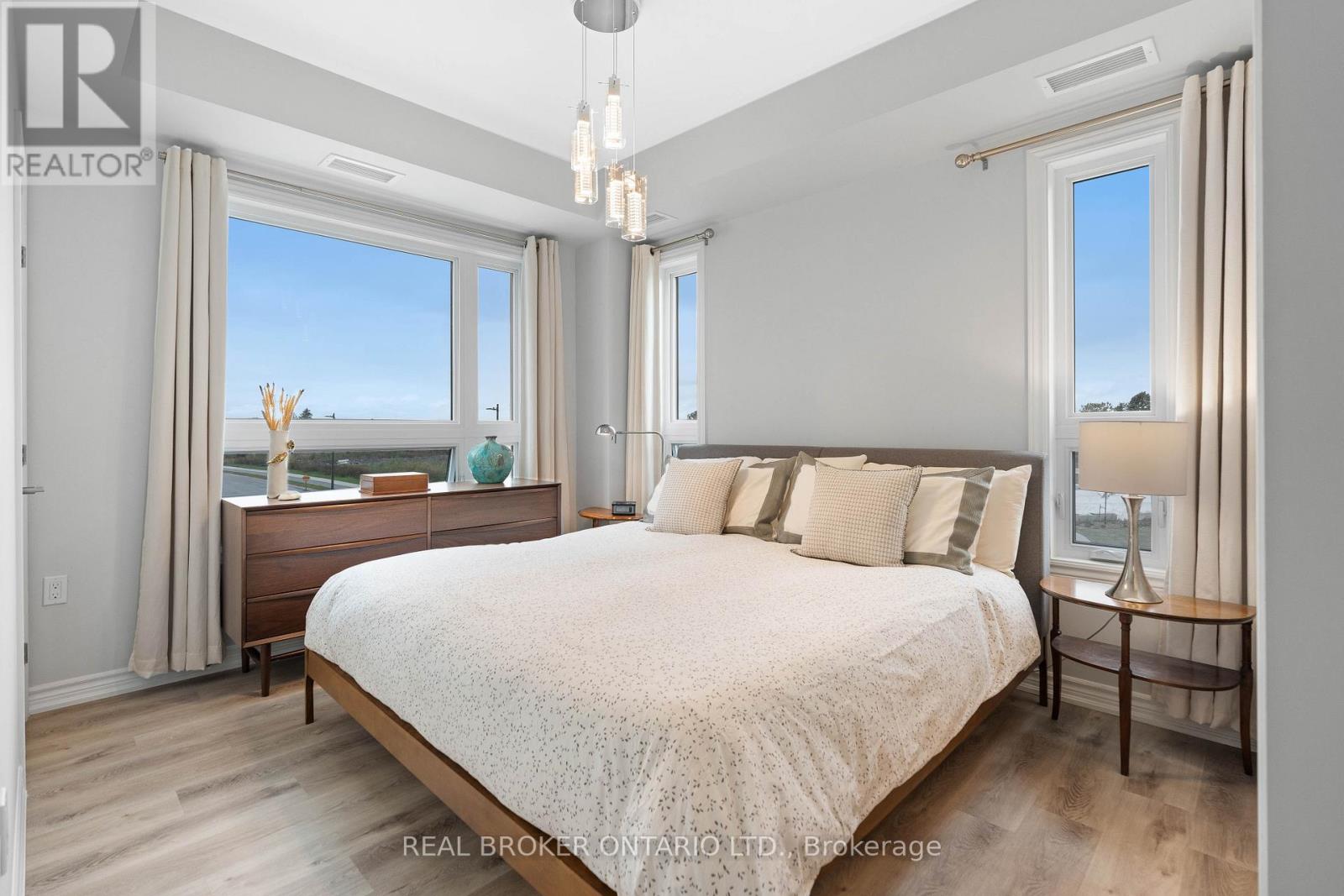 219 - 1350 Hemlock Street, Ottawa, Ontario  K1K 5C2 - Photo 9 - X12658596