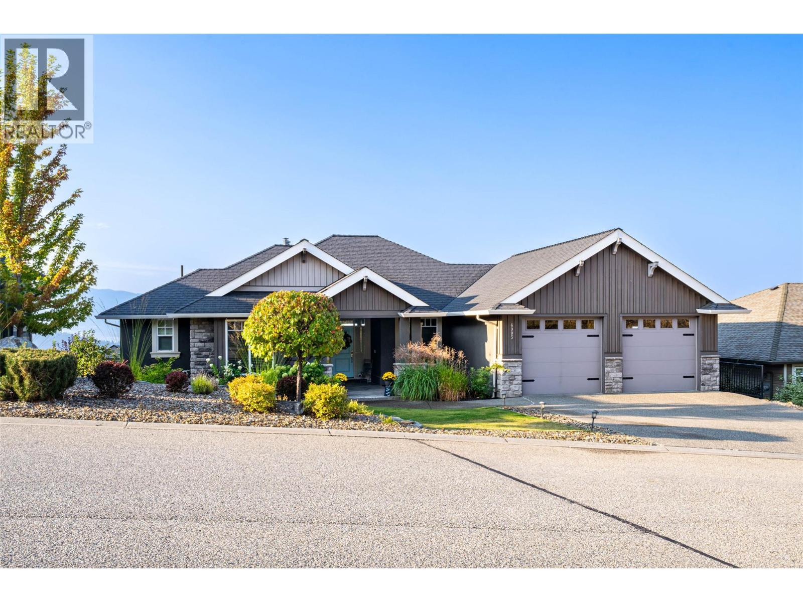 6905 Foothills Drive, Vernon, British Columbia