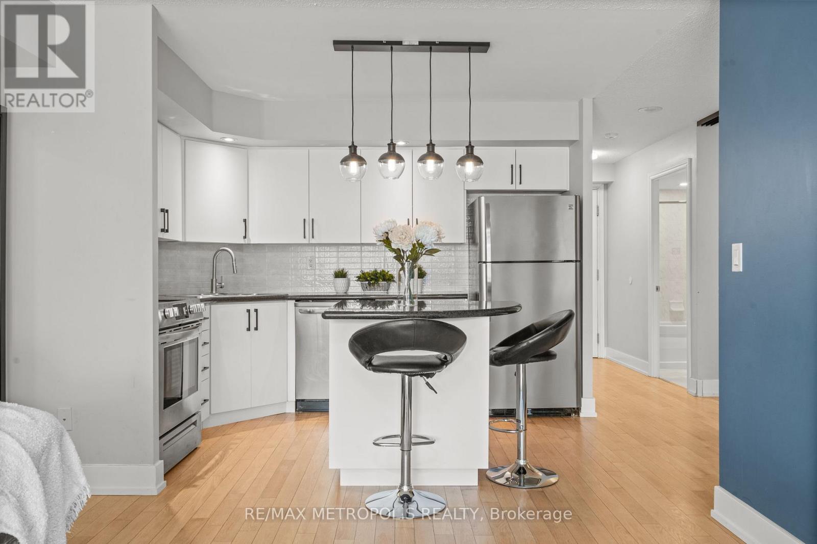 836 - 250 Wellington Street W, Toronto, Ontario  M5V 2V4 - Photo 17 - C12658574