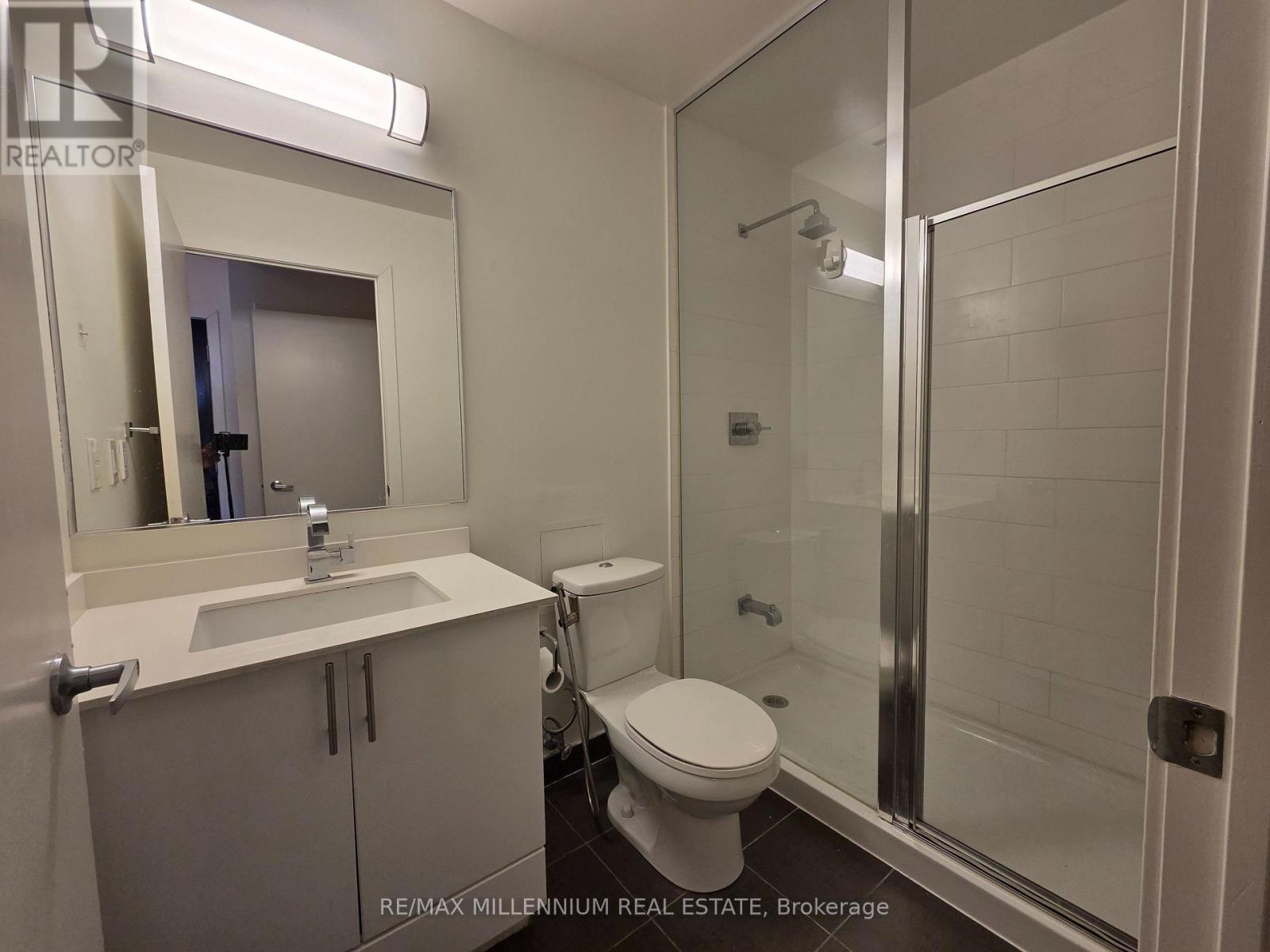 2506 - 225 Sackville Street, Toronto, Ontario  M5A 0B9 - Photo 5 - C12658578