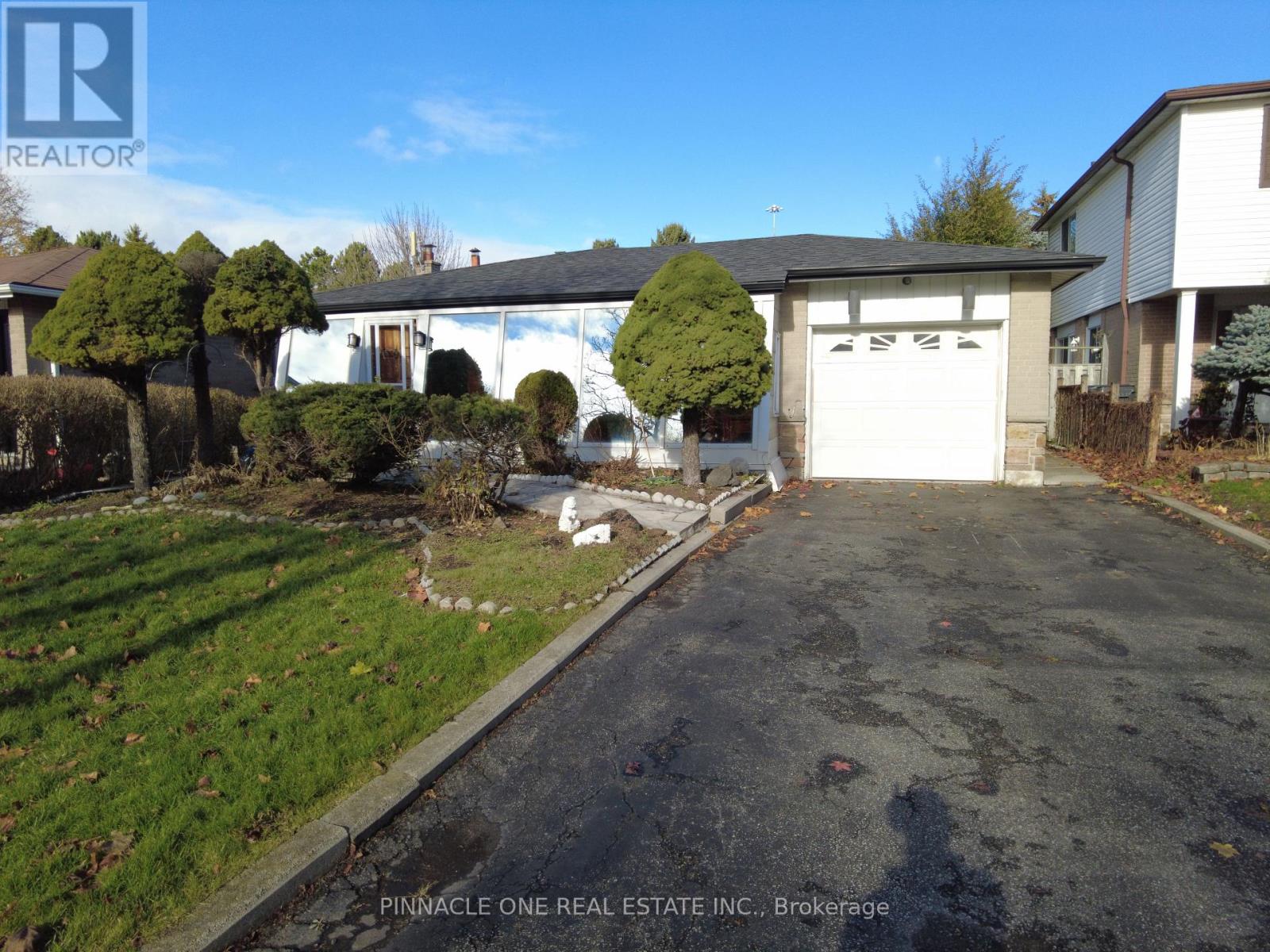 76 Sealstone Terrace, Toronto, Ontario  M1E 4J7 - Photo 2 - E12658598