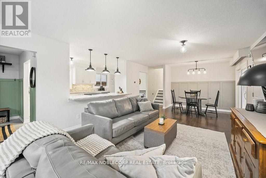 42 Mitchell Avenue, New Tecumseth, Ontario  L9R 1C2 - Photo 11 - N12658572