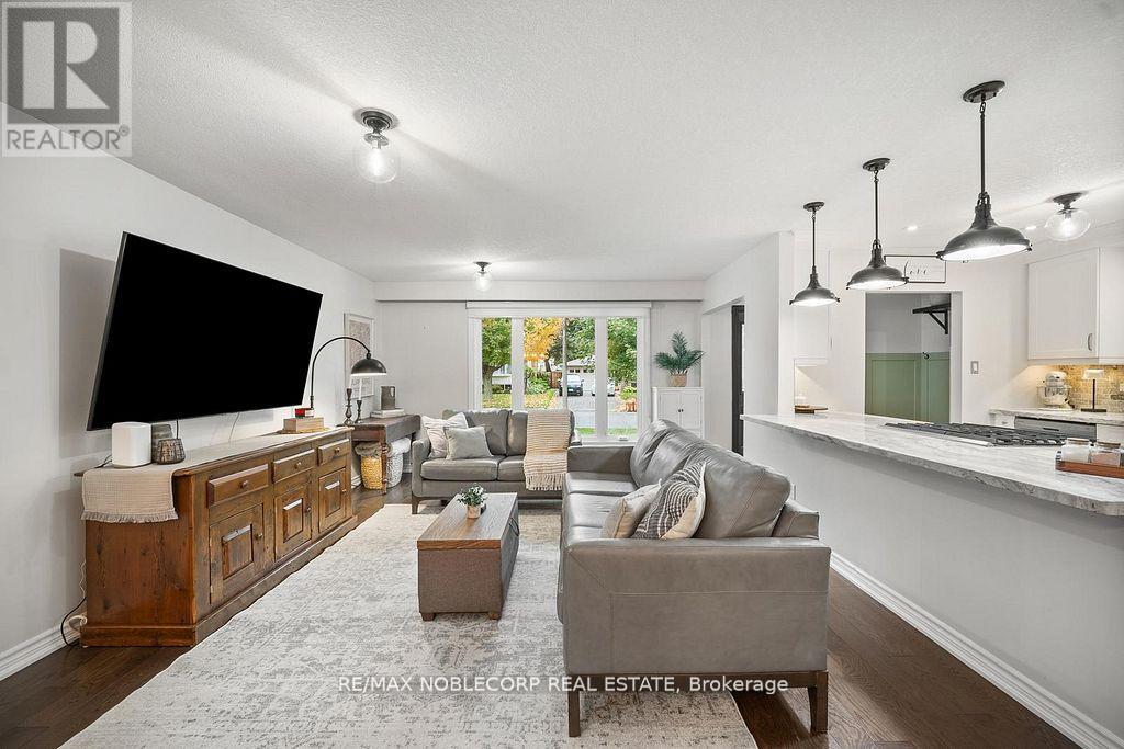 42 Mitchell Avenue, New Tecumseth, Ontario  L9R 1C2 - Photo 9 - N12658572