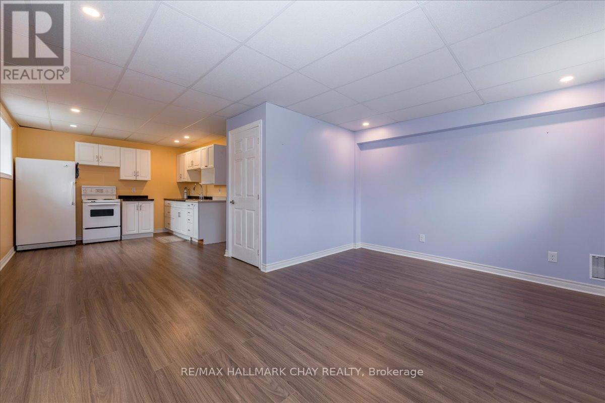 1047 Larch Street, Innisfil, Ontario  L0L 1C0 - Photo 22 - N12658590