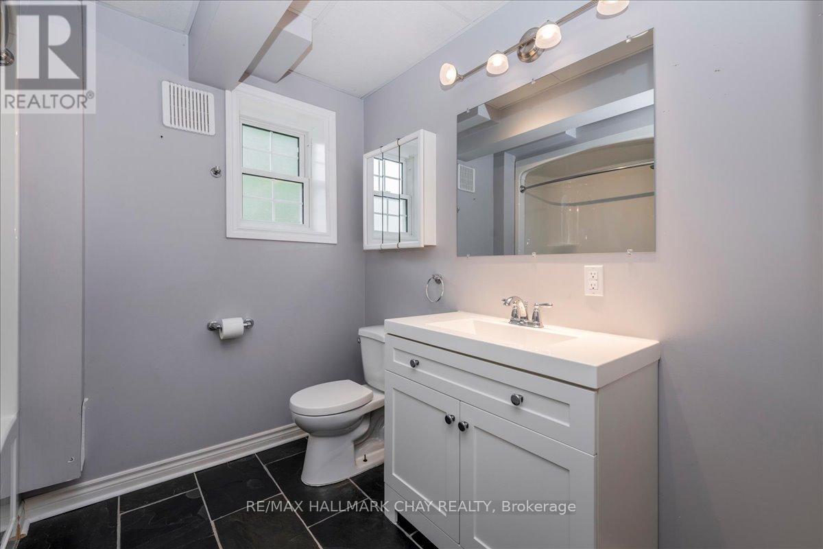 1047 Larch Street, Innisfil, Ontario  L0L 1C0 - Photo 26 - N12658590