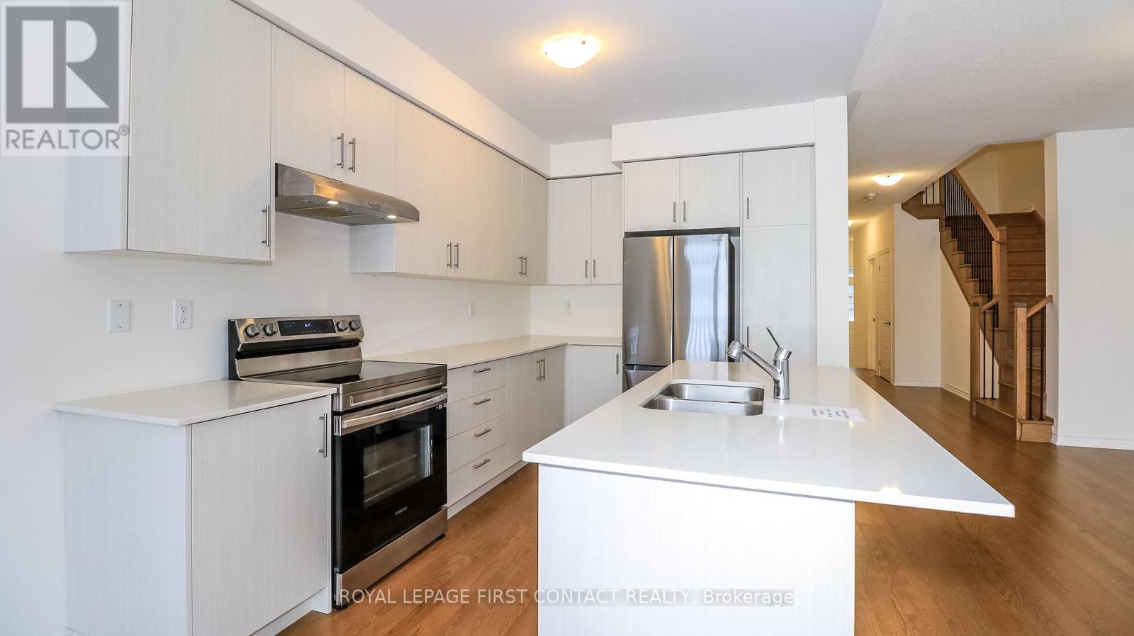 27 Greer Street, Barrie, Ontario  L9J 0R4 - Photo 12 - S12658602