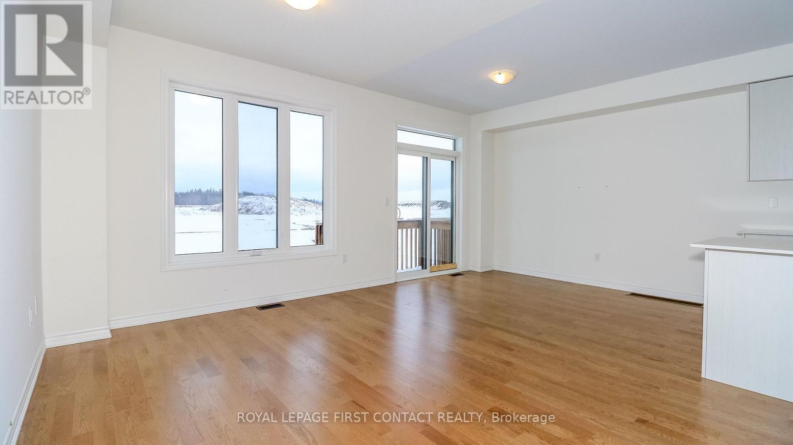 27 Greer Street, Barrie, Ontario  L9J 0R4 - Photo 9 - S12658602