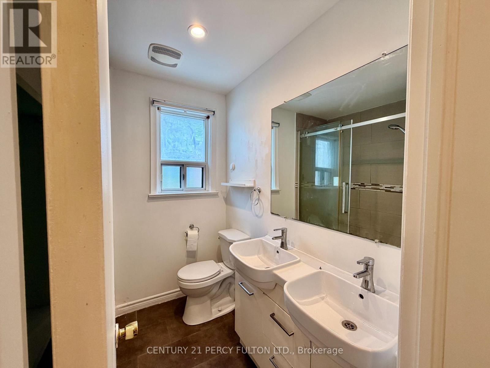 50 Kilgreggan Crescent, Toronto, Ontario  M1J 1S5 - Photo 7 - E12612722