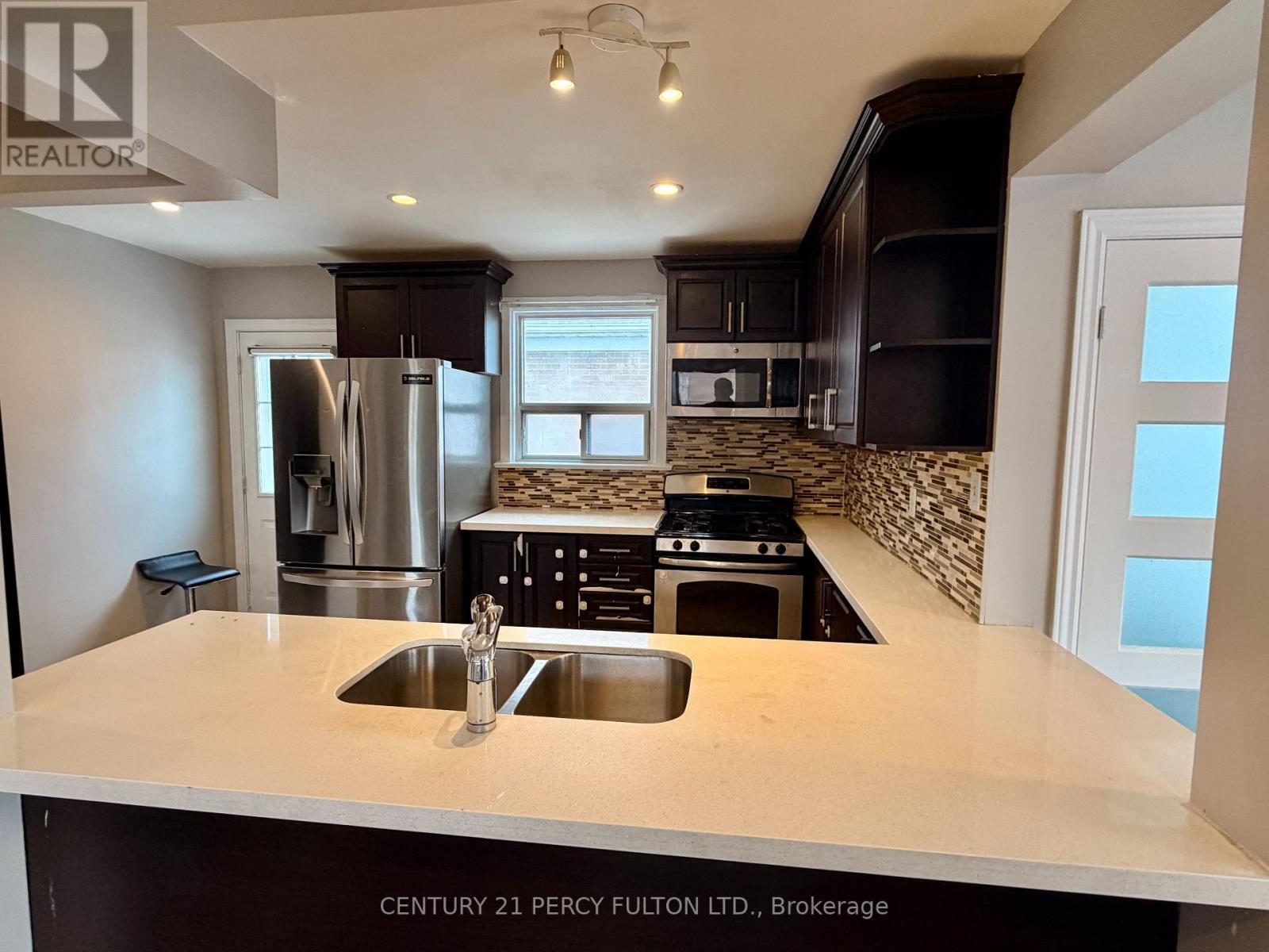 50 Kilgreggan Crescent, Toronto, Ontario  M1J 1S5 - Photo 5 - E12612722