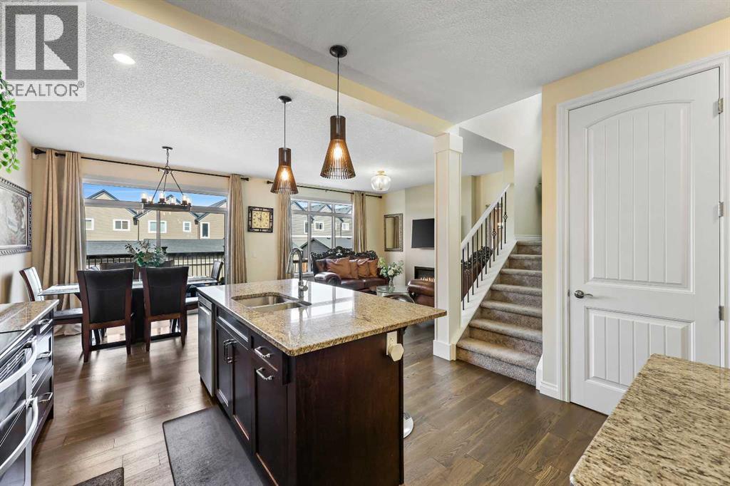 340 Lawthorn Way Se, Airdrie, Alberta  T4A 3M7 - Photo 12 - A2268711