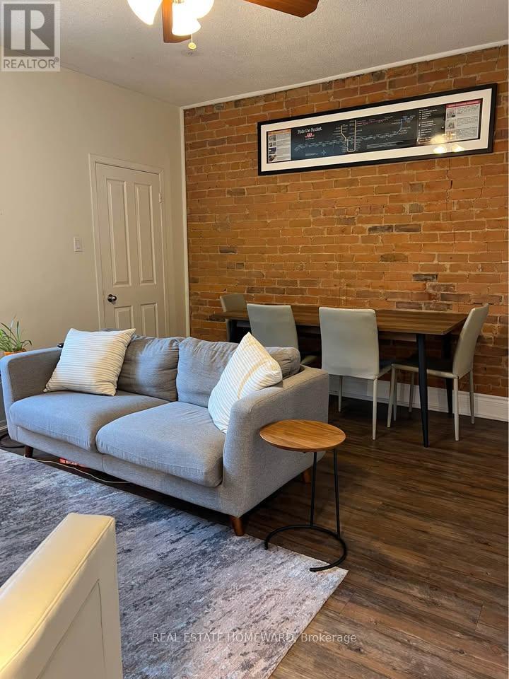 2- 244 Bathurst Street, Toronto, Ontario  M5T 2S3 - Photo 4 - C12658604