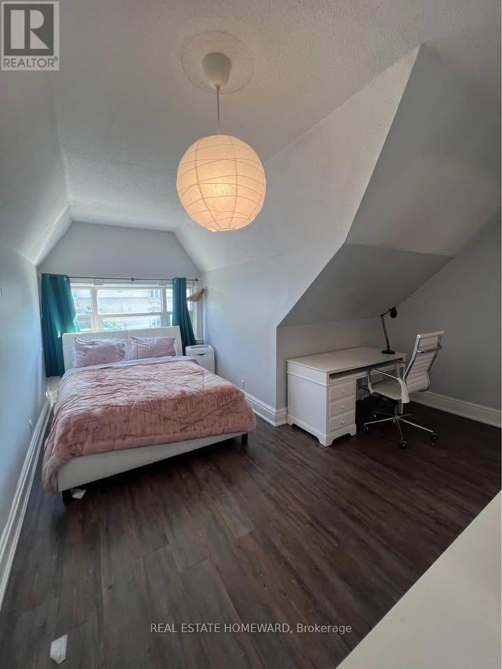 2- 244 Bathurst Street, Toronto, Ontario  M5T 2S3 - Photo 9 - C12658604