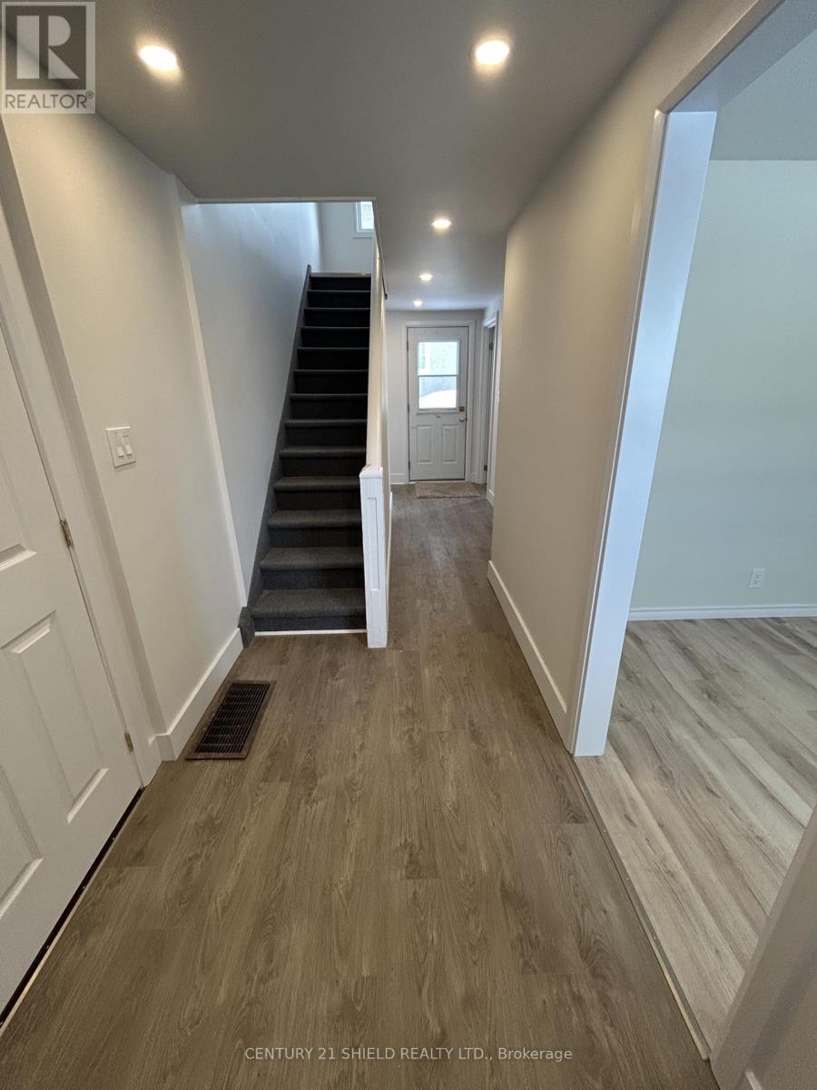 143 Carleton Street, Cornwall, Ontario  K6H 4X3 - Photo 2 - X12658650