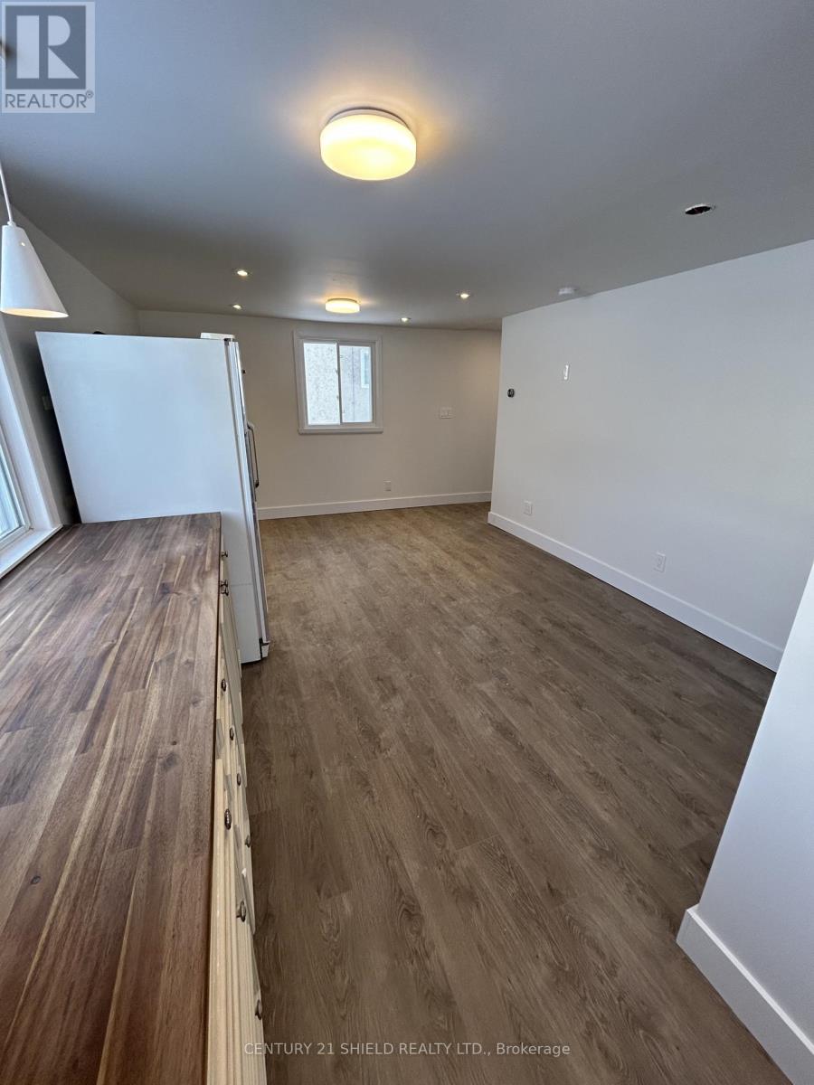 143 Carleton Street, Cornwall, Ontario  K6H 4X3 - Photo 6 - X12658650