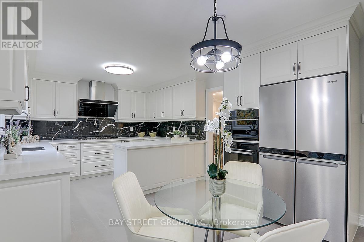 46 Harvest Moon Drive, Markham, Ontario  L3R 3N4 - Photo 7 - N12658616