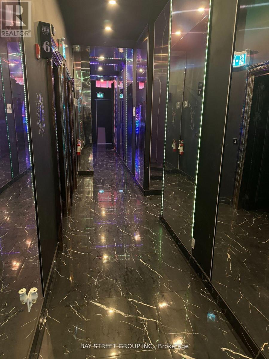 #33-35 - 7181 Yonge Street, Markham, Ontario  L3T 0C7 - Photo 10 - N12658620