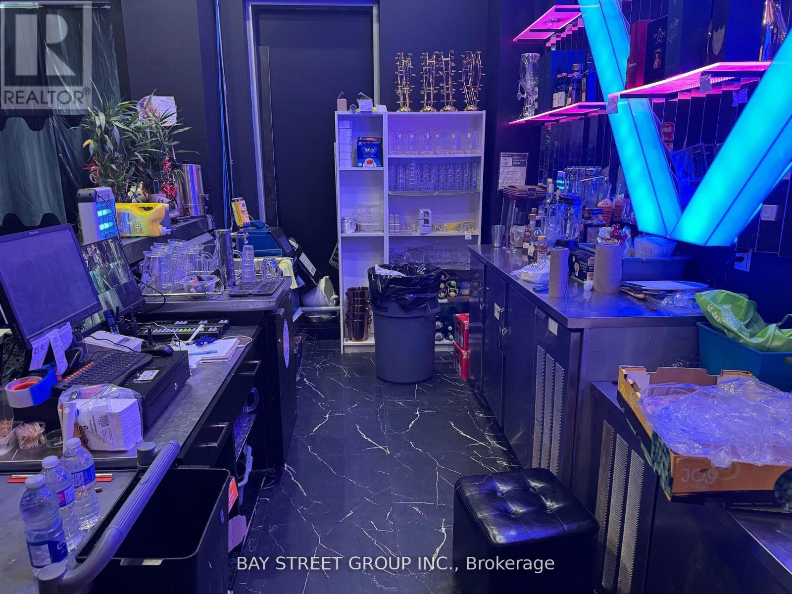 #33-35 - 7181 Yonge Street, Markham, Ontario  L3T 0C7 - Photo 4 - N12658620