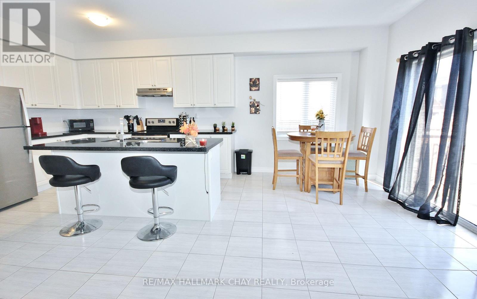 1509 Angus Street, Innisfil, Ontario  L9S 0J9 - Photo 3 - N12658634