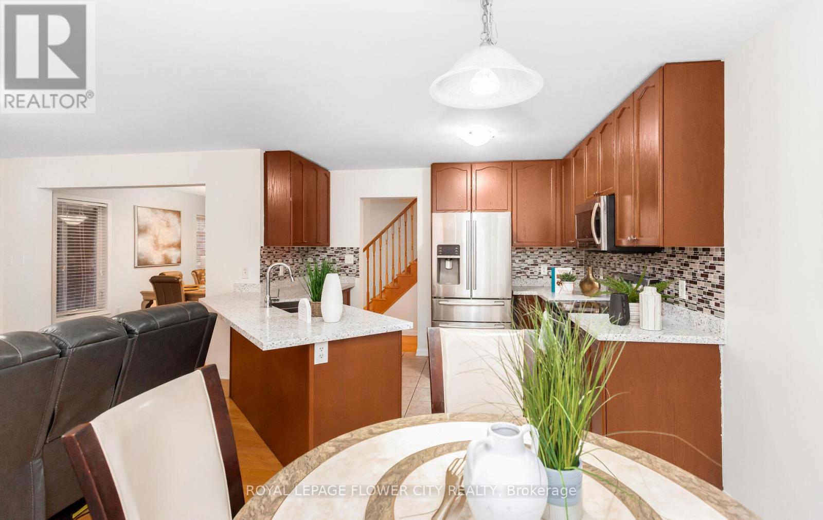 47 Haverty Trail, Brampton, Ontario  L7A 0S3 - Photo 9 - W12658662