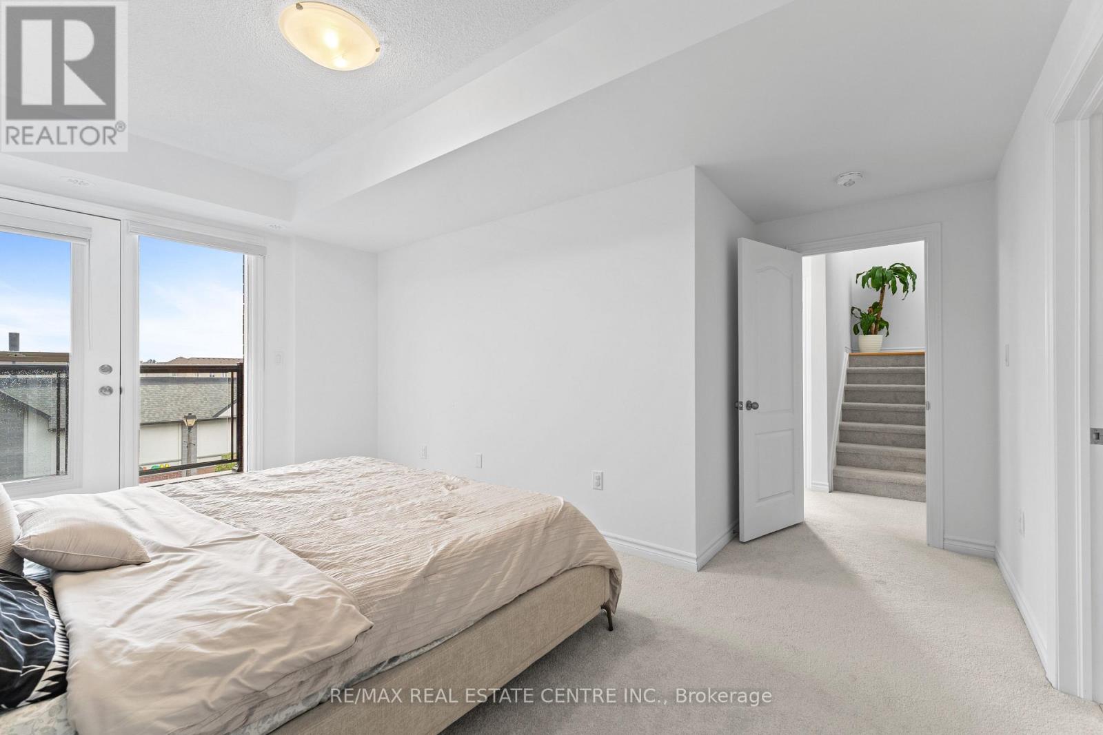 405 Dougall Avenue, Caledon, Ontario  L7C 4L5 - Photo 14 - W12658664