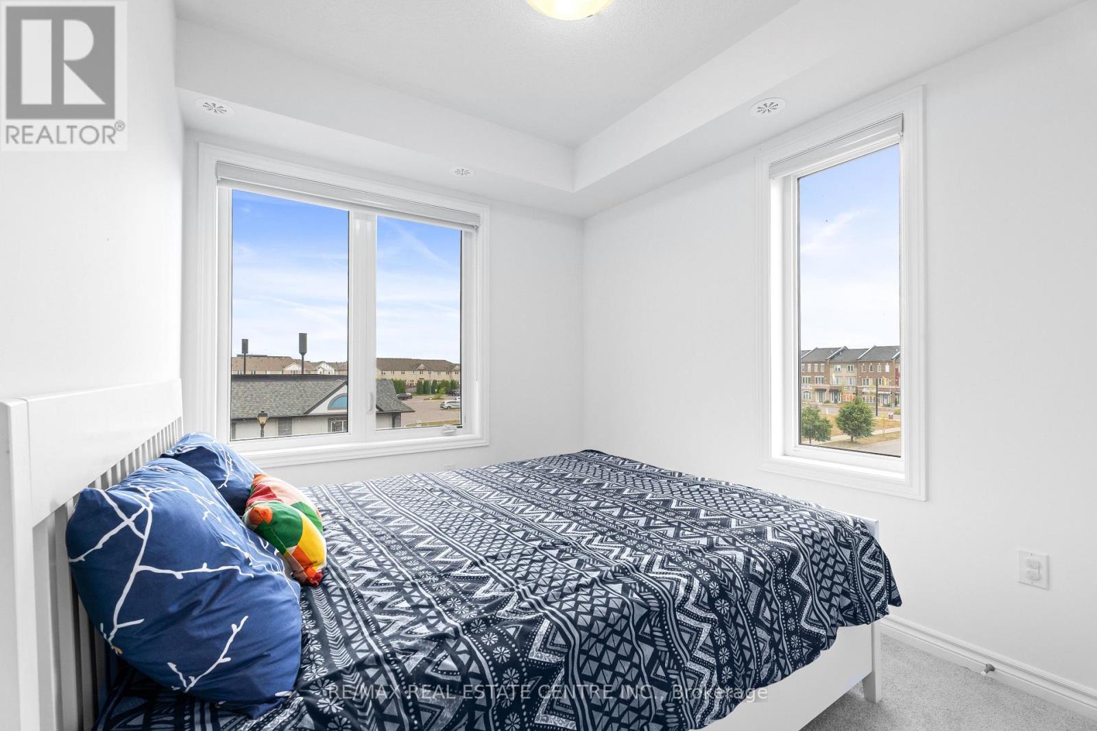 405 Dougall Avenue, Caledon, Ontario  L7C 4L5 - Photo 19 - W12658664