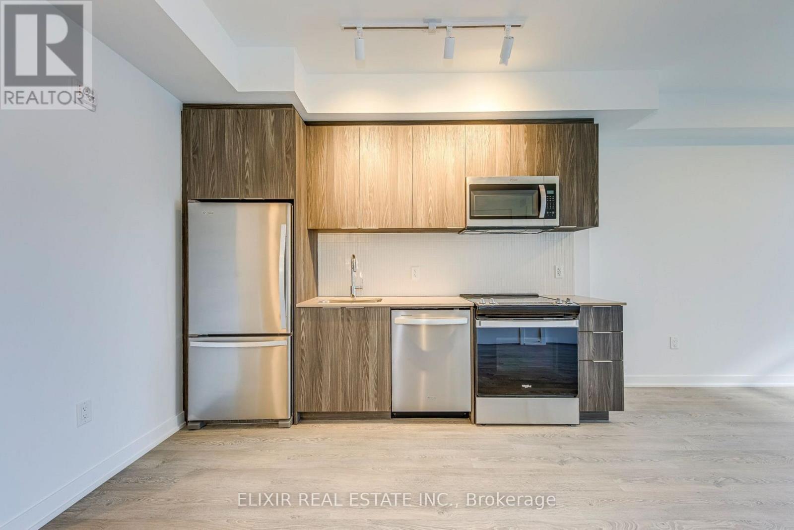 408 - 720 Whitlock Avenue, Milton, Ontario  L9E 2B5 - Photo 7 - W12658668