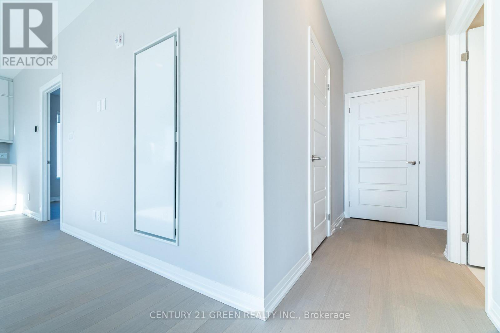 421 - 3265 Carding Mill Trail, Oakville, Ontario  L6M 5P7 - Photo 6 - W12658670