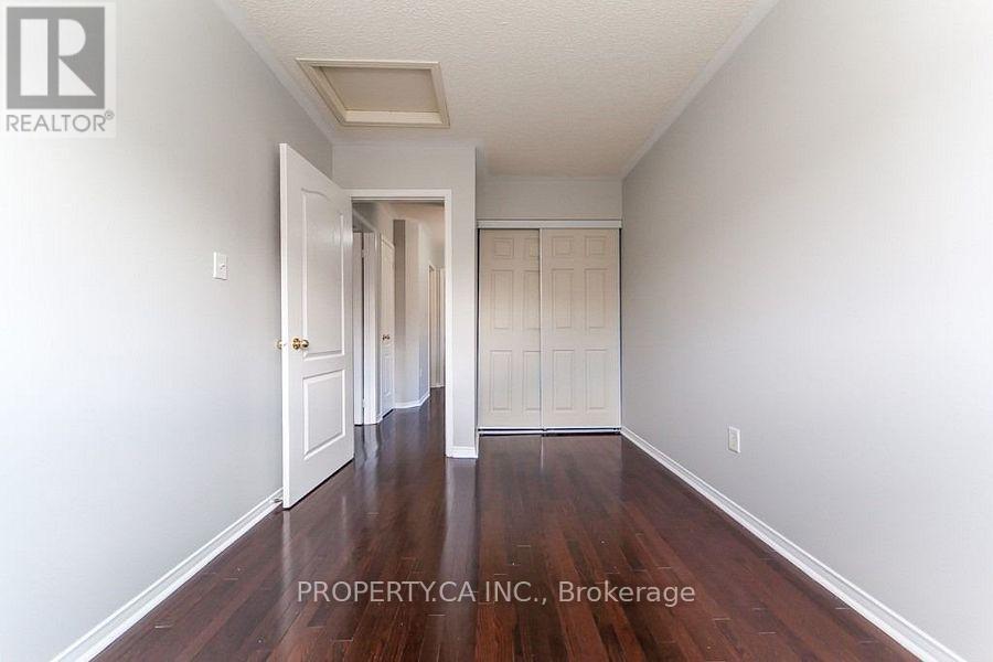 37 Lonestar Crescent, Brampton, Ontario  L7A 2H9 - Photo 10 - W12658684