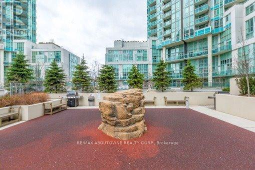 1901 - 223 Webb Drive, Mississauga, Ontario  L5B 0E8 - Photo 26 - W12658686