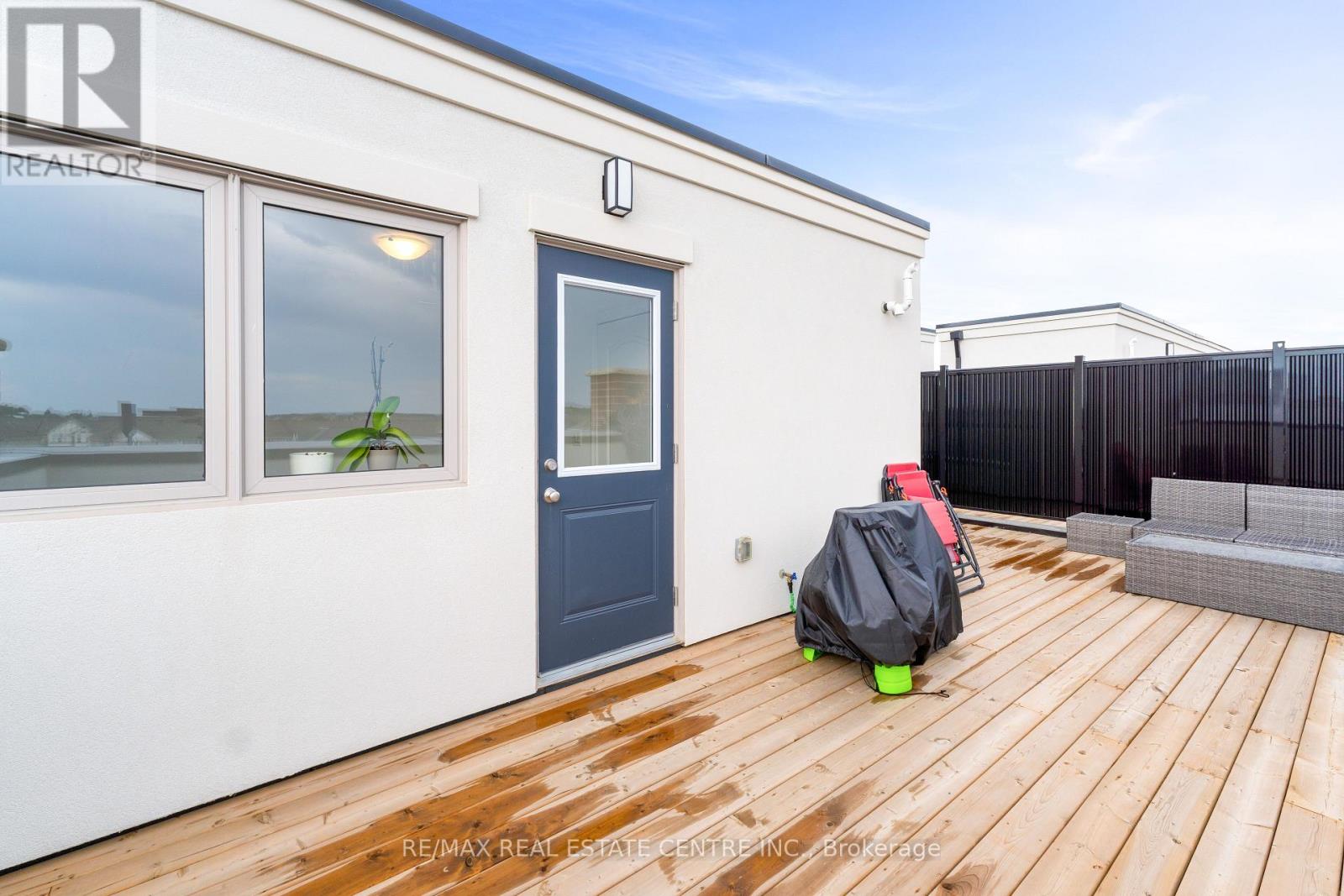 405 Dougall Avenue, Caledon, Ontario  L7C 4L5 - Photo 22 - W12658688