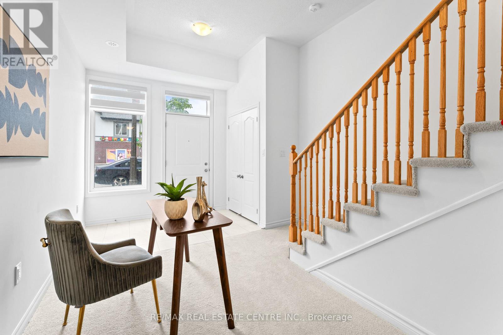 405 Dougall Avenue, Caledon, Ontario  L7C 4L5 - Photo 7 - W12658688