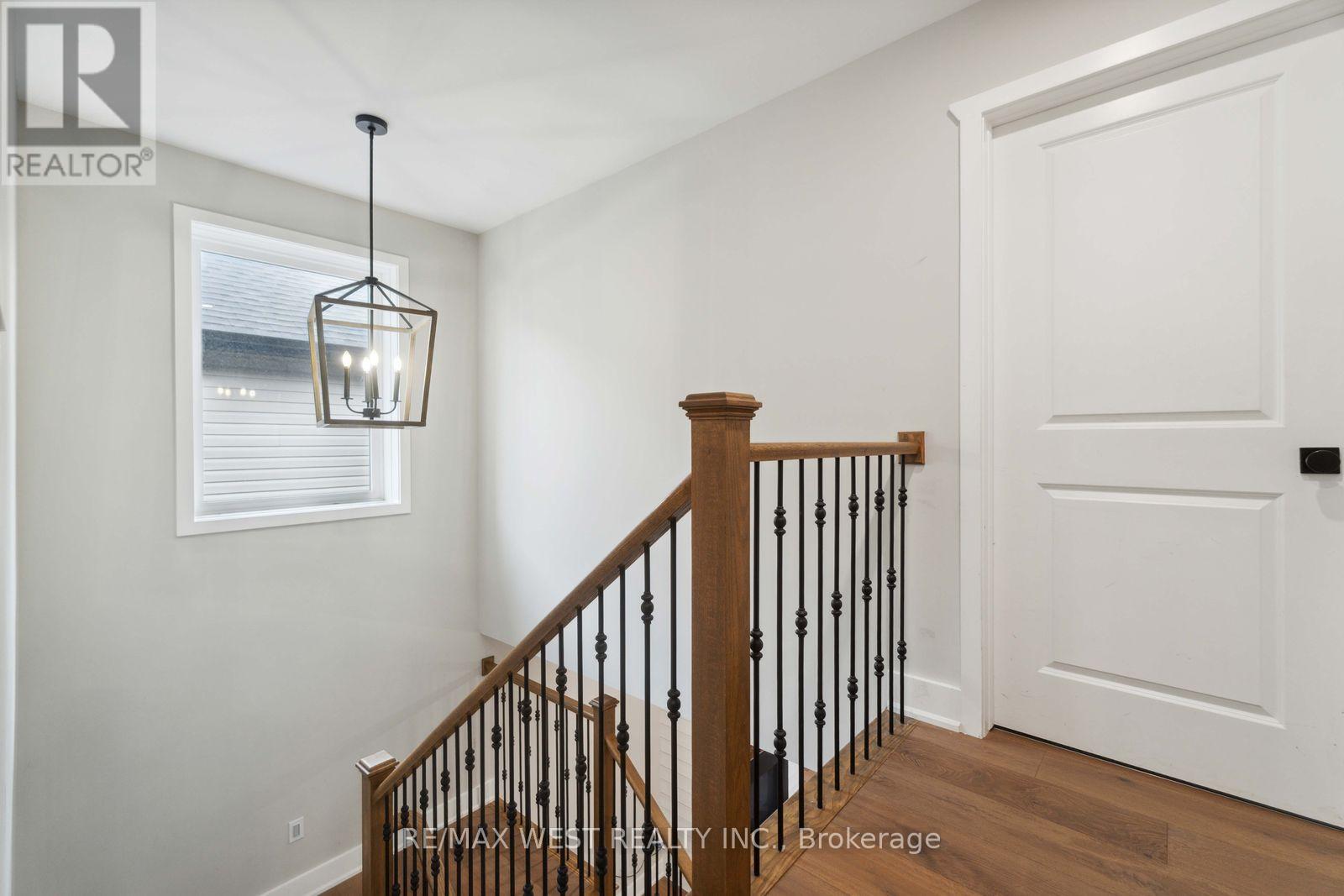 210 South Pelham Road, Welland (Coyle Creek), Ontario  L3B 5N8 - Photo 21 - X12658642