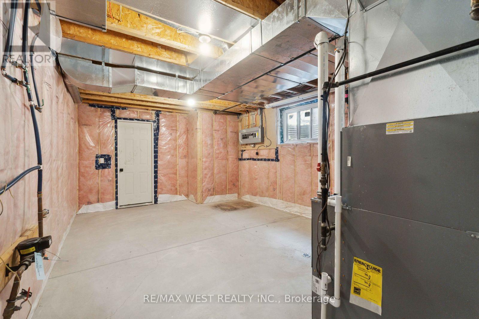 210 South Pelham Road, Welland (Coyle Creek), Ontario  L3B 5N8 - Photo 26 - X12658642