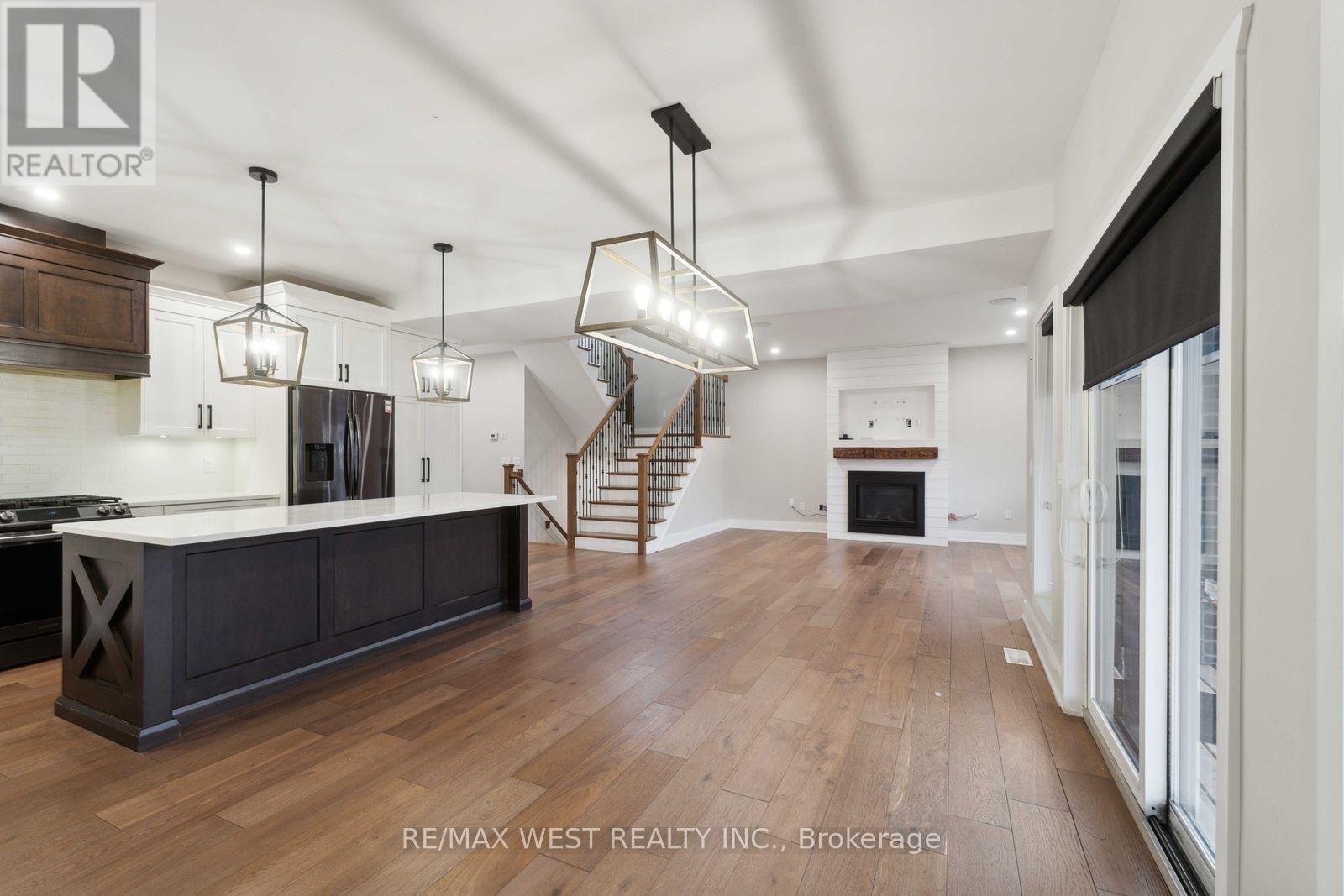 210 South Pelham Road, Welland (Coyle Creek), Ontario  L3B 5N8 - Photo 7 - X12658642