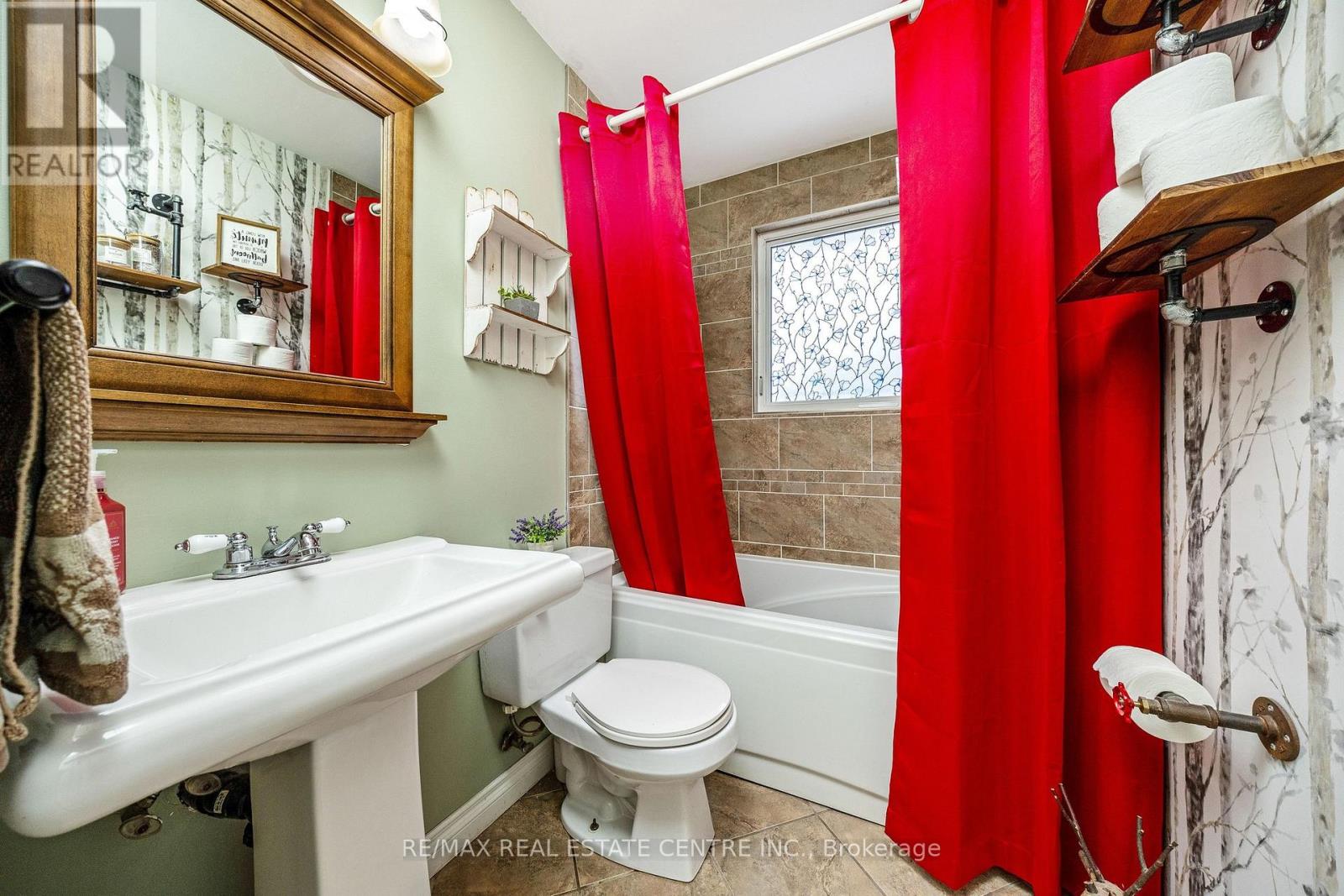 1320 Bunnell Drive, Burlington, Ontario  L7P 2E1 - Photo 10 - W12640546