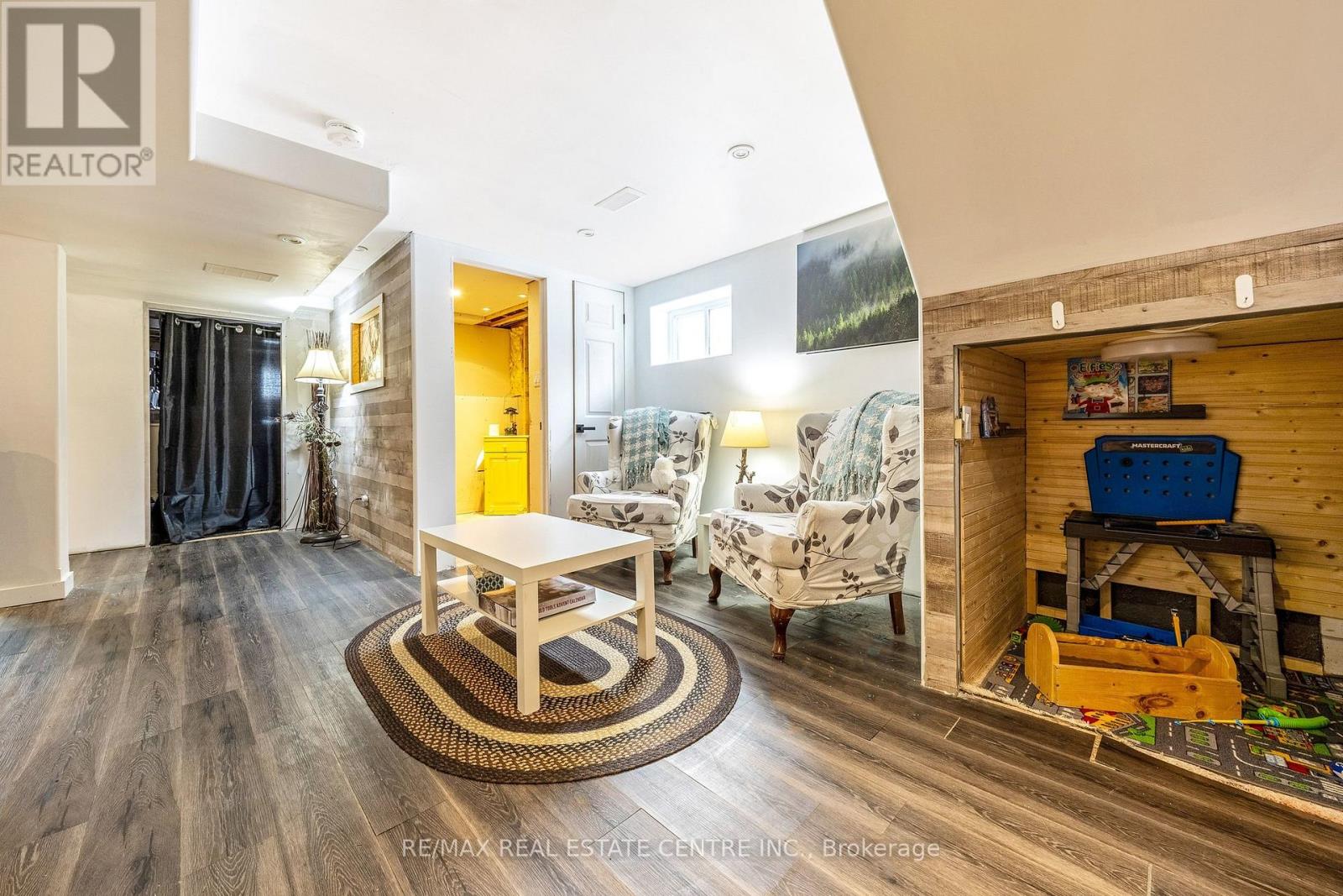 1320 Bunnell Drive, Burlington, Ontario  L7P 2E1 - Photo 14 - W12640546