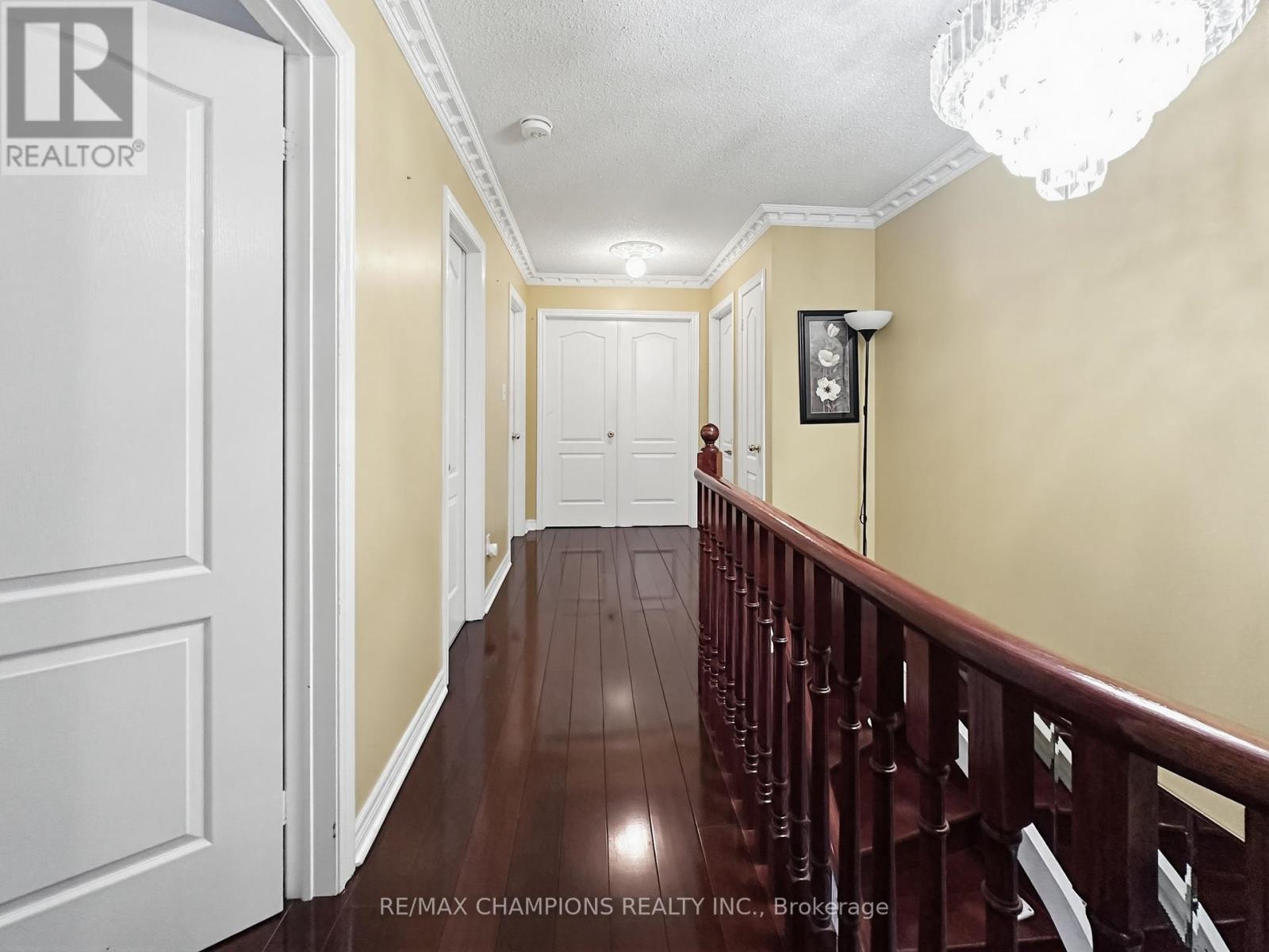 28 Blazing Star Drive, Brampton (Sandringham-Wellington), Ontario  L6R 3E7 - Photo 11 - W12652506