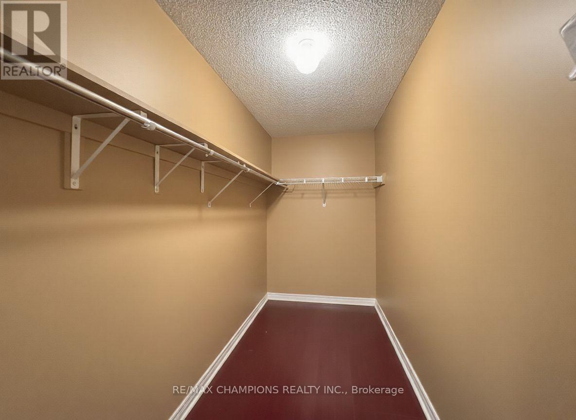 28 Blazing Star Drive, Brampton (Sandringham-Wellington), Ontario  L6R 3E7 - Photo 17 - W12652506