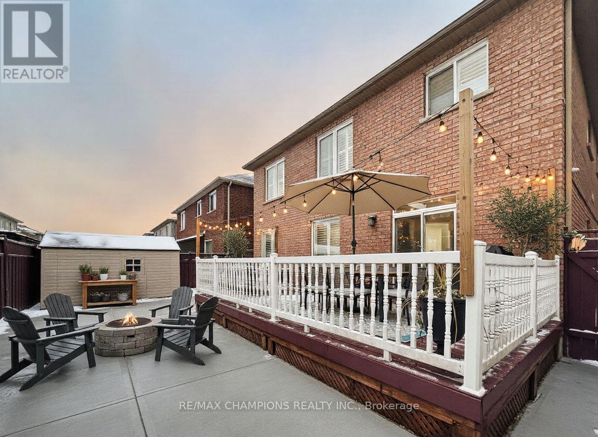 28 Blazing Star Drive, Brampton (Sandringham-Wellington), Ontario  L6R 3E7 - Photo 35 - W12652506