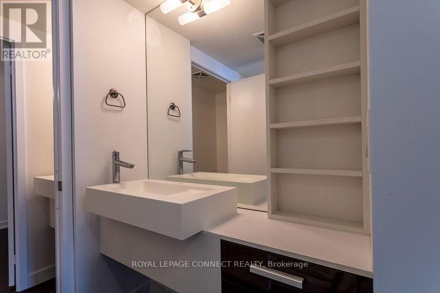 512 - 38 Dan Leckie Way, Toronto, Ontario  M5V 2V6 - Photo 4 - C12658720