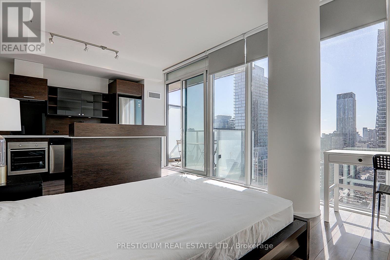 2503 - 75 St Nicholas Street, Toronto, Ontario  M4Y 0A5 - Photo 14 - C12658738