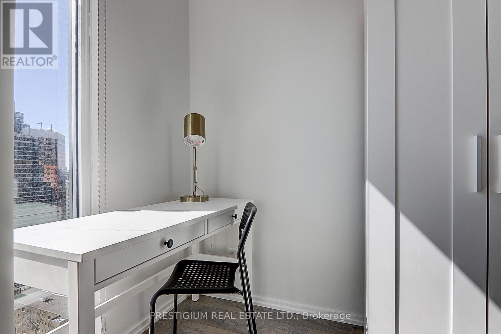 2503 - 75 St Nicholas Street, Toronto, Ontario  M4Y 0A5 - Photo 18 - C12658738