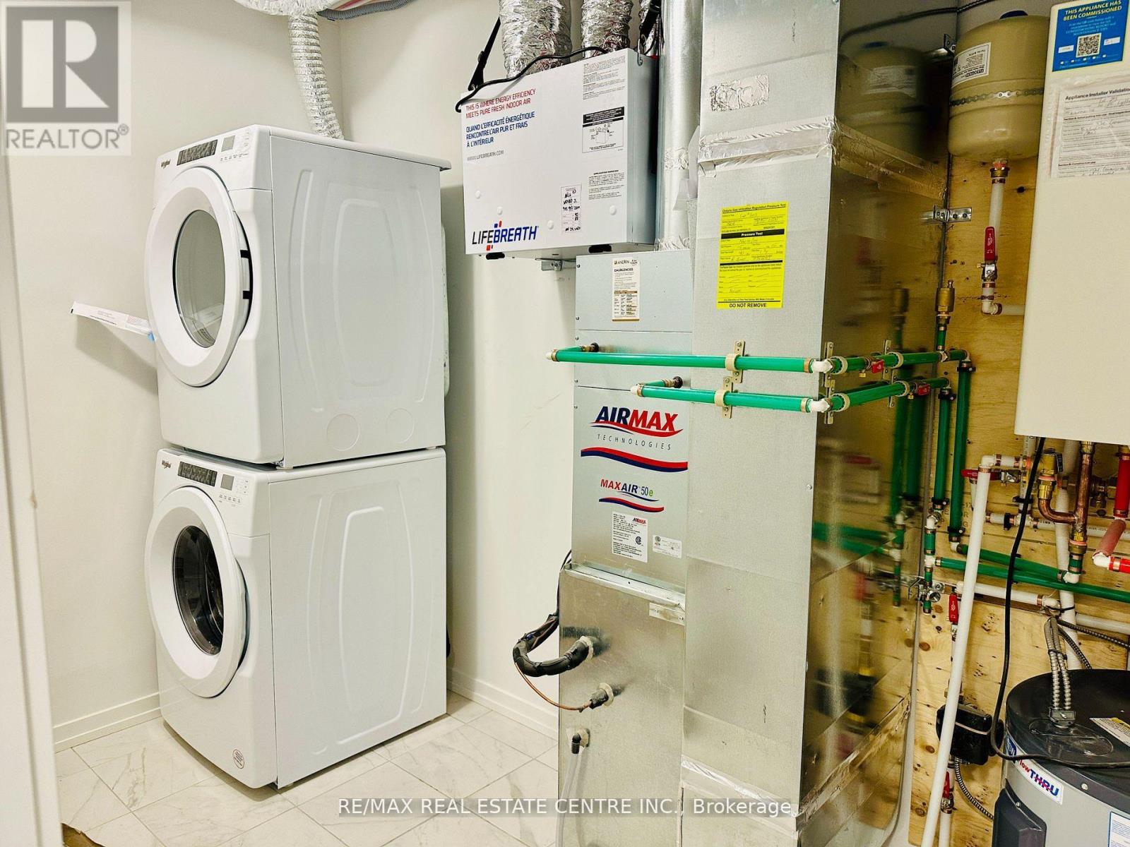 14 - 20 Lytham Green Circle, Newmarket, Ontario  L3Y 0H4 - Photo 14 - N12658716