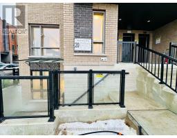 14 - 20 LYTHAM GREEN CIRCLE, Newmarket, Ontario